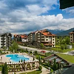 Апартамент Aspen Golf With Stunning Mountain View Банско