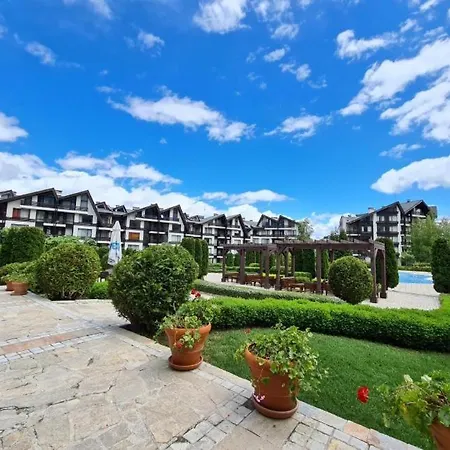 Aspen Golf With Stunning Mountain View Apartament